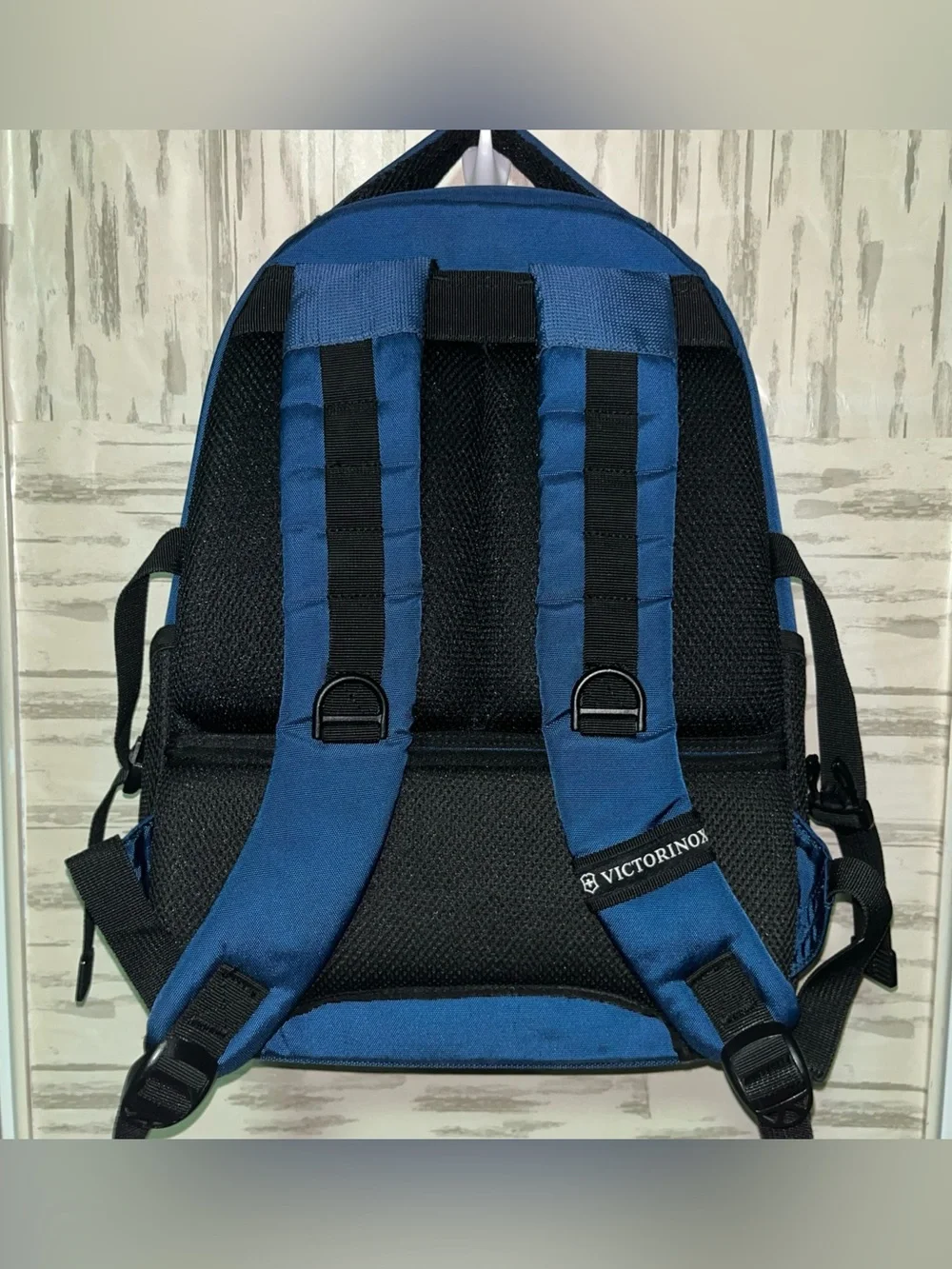 Victorinox genius professional essential Laptop Compact Backpack Bag blue